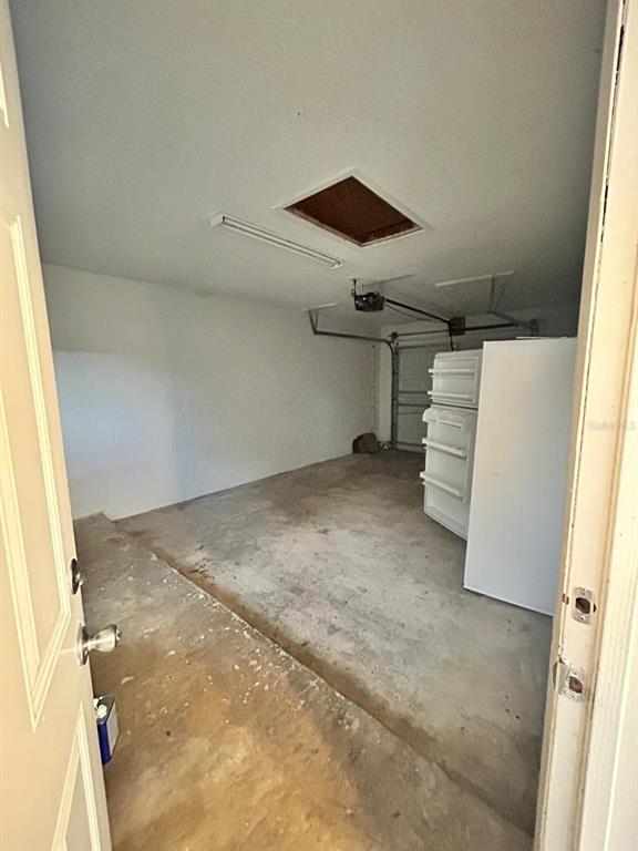 Building Photo - 3941 Wingward Ave