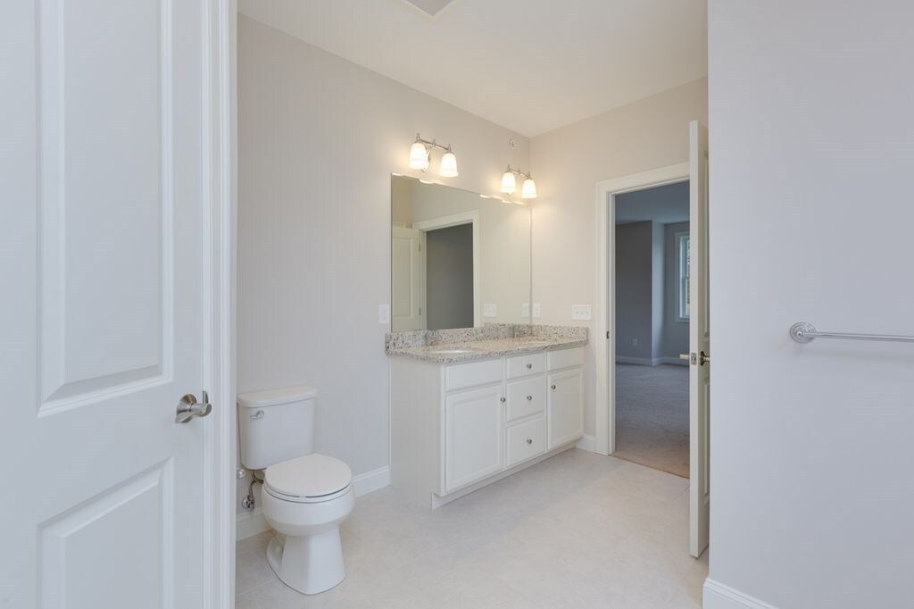 Building Photo - 70 Fordway Ext