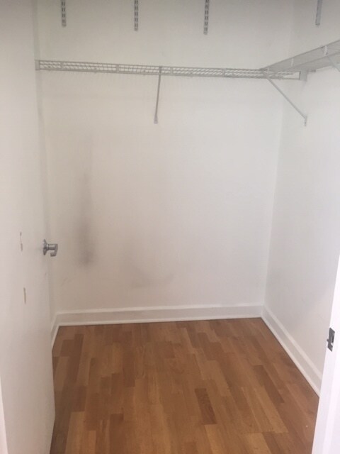 Building Photo - 1629 S Prairie Ave