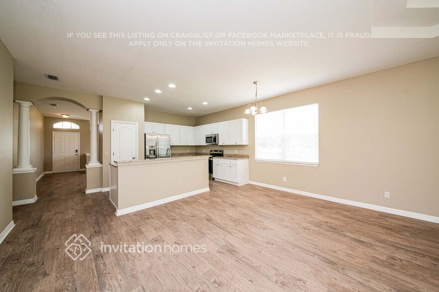 Building Photo - 5015 Lakehurst Ct