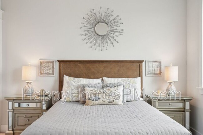 Building Photo - 1610 Florentia St