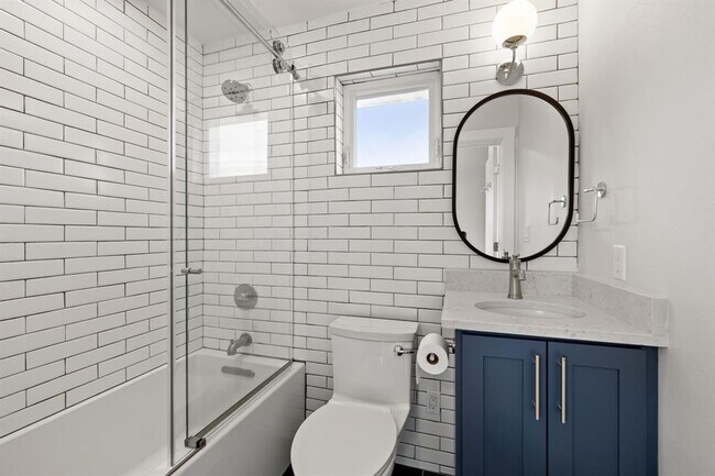 Building Photo - 1204 Georgian St