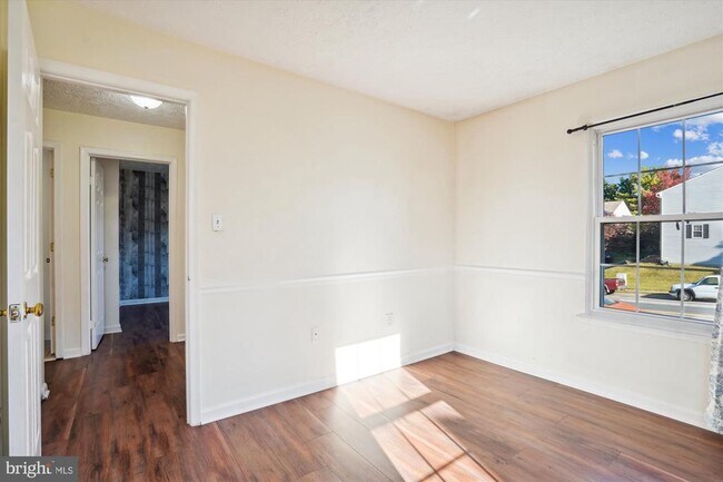 Building Photo - 6101 Hoskins Hollow Cir