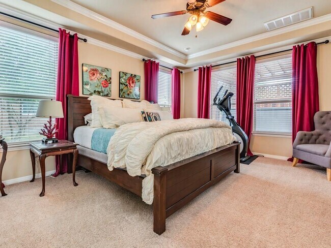 Building Photo - 2816 Canyon Valley Run