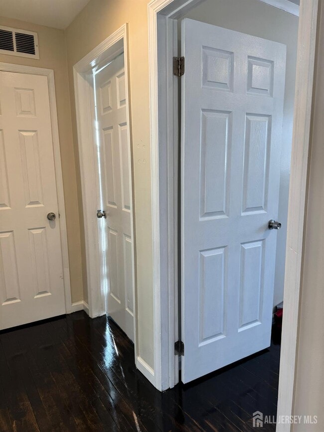 Building Photo - 1108 Frank St