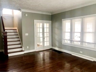 Building Photo - 647 Lincoln Ave NW