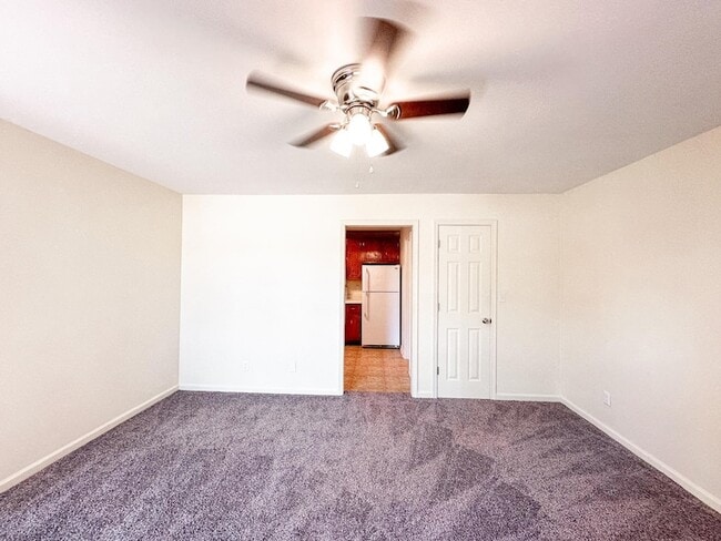 Building Photo - 100 Ballygar St