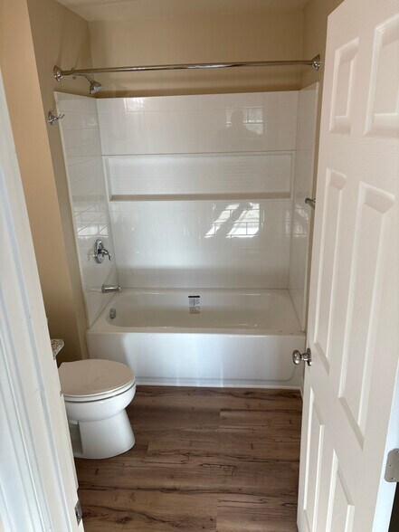 Building Photo - 5301 Kistler Rd