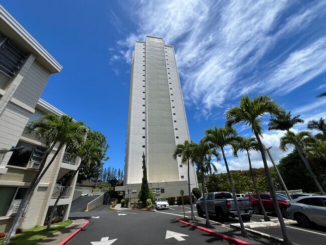 Building Photo - Pearl Ridge Gardens & Tower (Aiea) - 1 bedroom, 1 parking, swimming pool, and AC