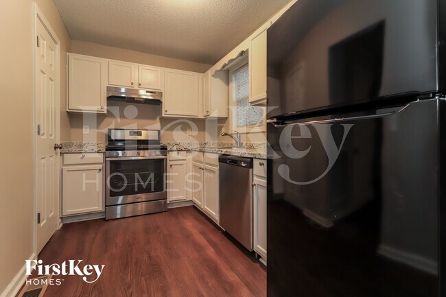 Building Photo - 100 Ivy Brook Dr
