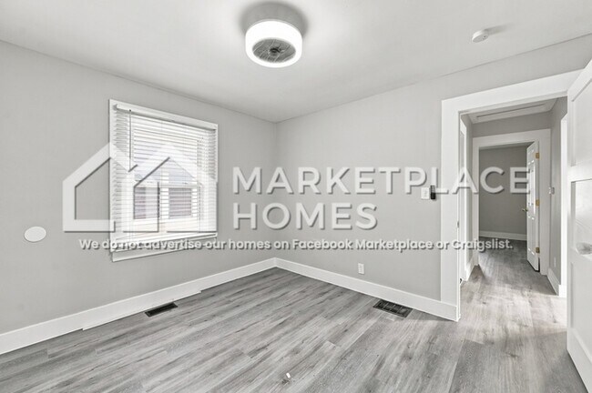 Building Photo - 1536 Dawson St