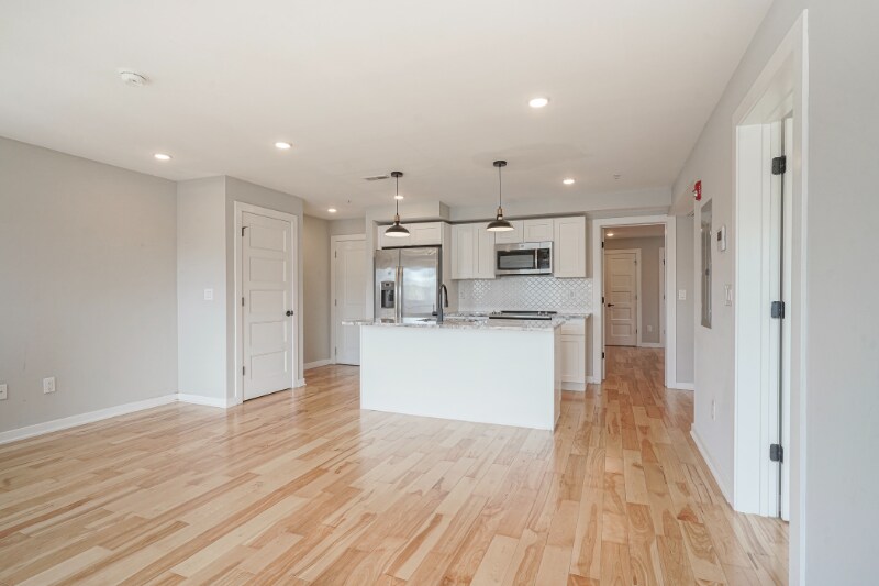 Building Photo - 1710 Cambridge St