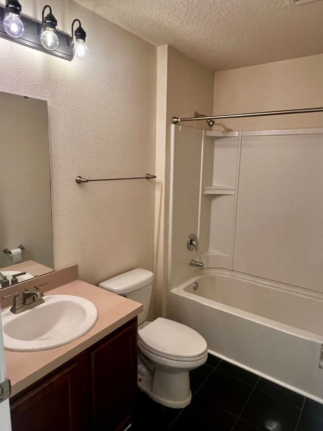 Building Photo - 239 Brooklet Cir