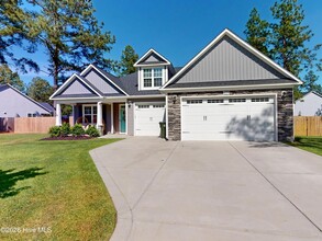 Building Photo - 604 Muscadine Ln