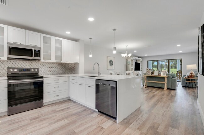 Building Photo - 20 Southport Ln