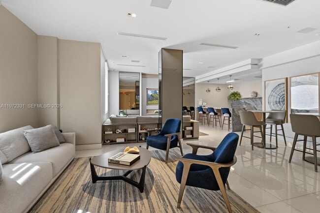 Building Photo - 888 Brickell Key Dr