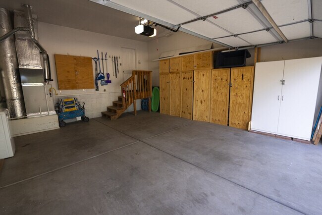 Building Photo - 3263 S Justin St