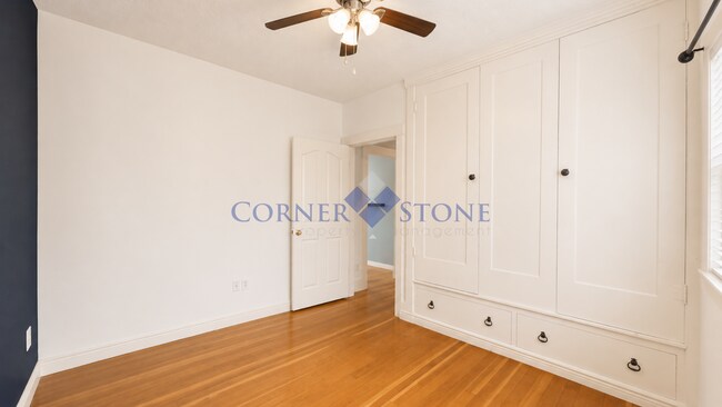 Building Photo - 1624 3rd St S
