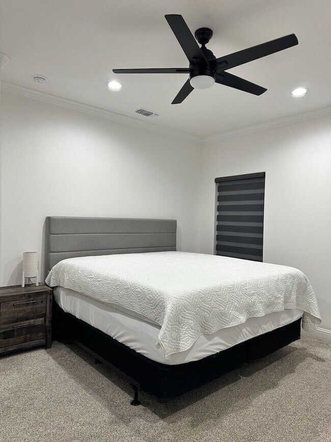 Building Photo - 7001 17th St