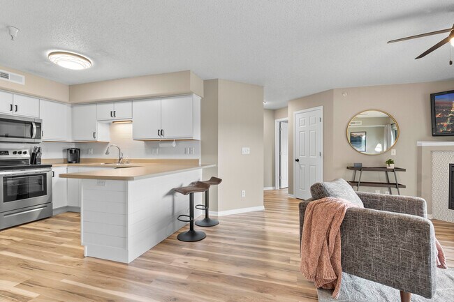 Building Photo - 10 Zeller Crossing