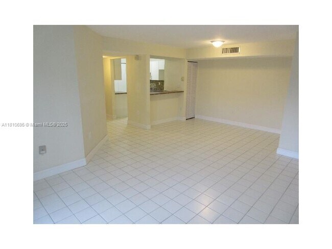 Building Photo - 444 NE 206th Ln