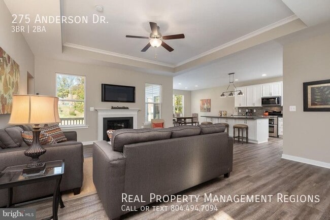 Building Photo - 275 Anderson Dr