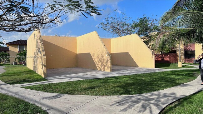 Building Photo - 10835 NW 7th St