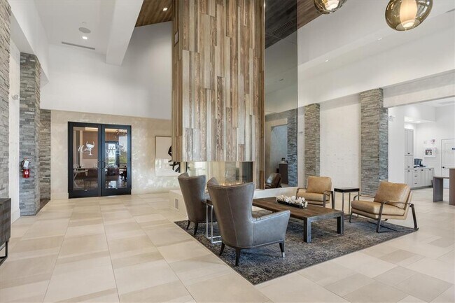 Building Photo - 13703 Messina Loop