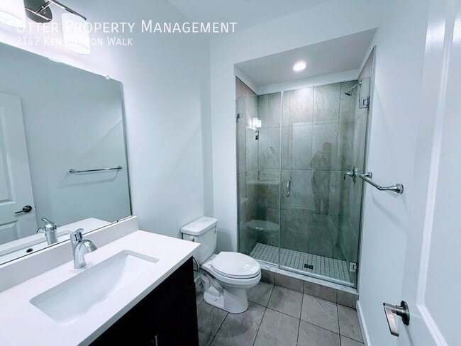 Building Photo - 2142 Kensington Walk