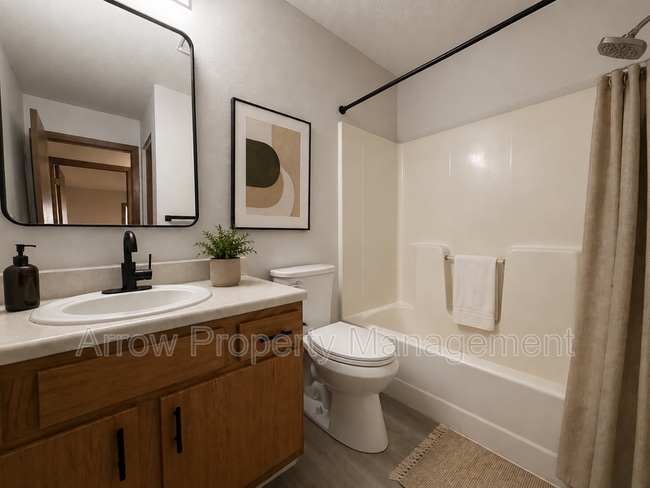 Building Photo - 2384 N 44th St