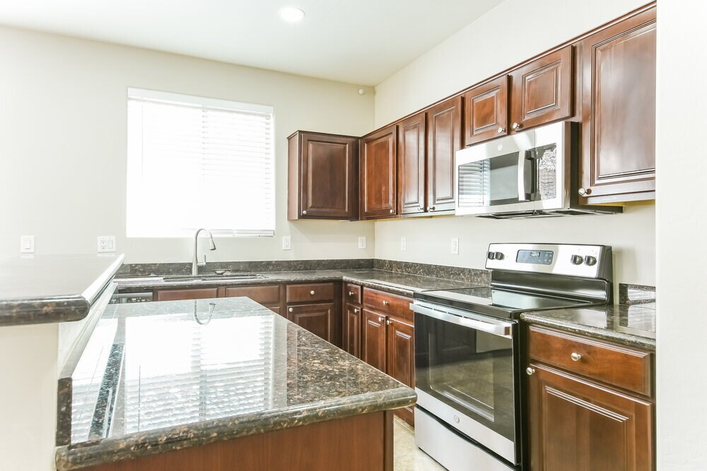 Building Photo - 2226 W Oyer Ln