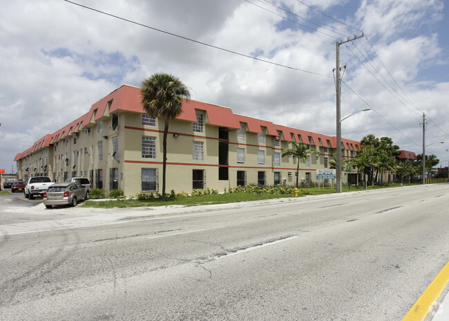 Primary Photo - Nile Gardens Apartments
