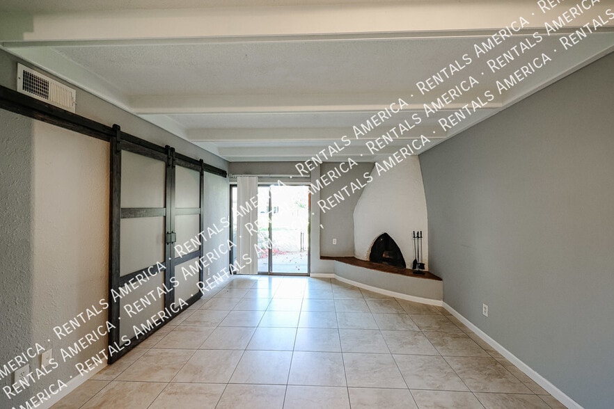 Building Photo - 3214 S El Camino Dr