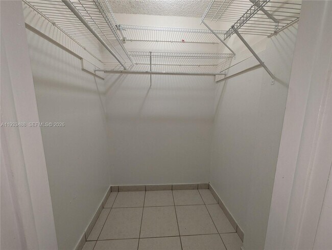 Building Photo - 9405 W Flagler St