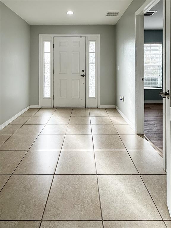 Building Photo - 10144 Arbor Run Dr