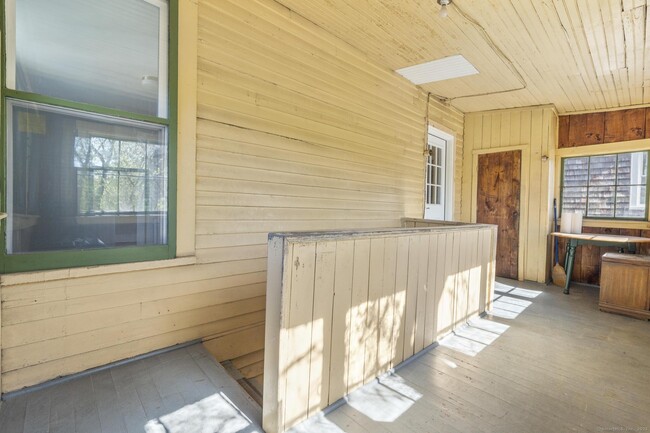 Building Photo - 482 West St