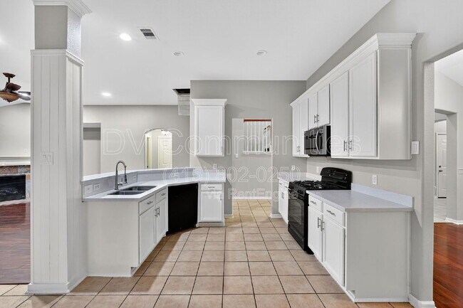 Building Photo - 5603 Caraway Lake Dr