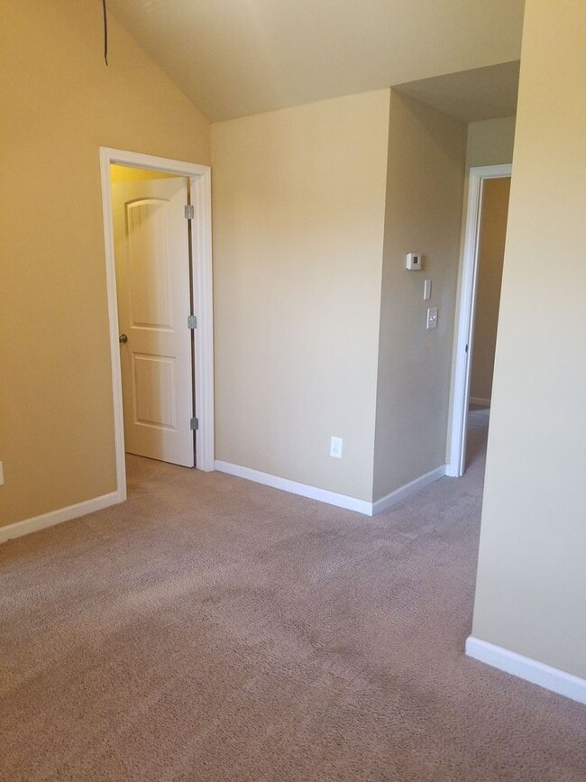 Building Photo - 3008 Bonnes Dr