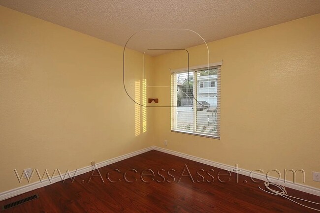 Building Photo - 16364 Stevens Ave