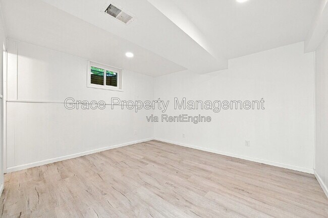 Building Photo - 1333 S Kendall Ct