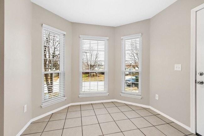 Building Photo - Completely Renovated Springdale Home - Clo...