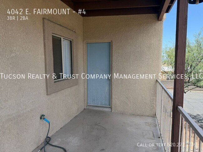 Building Photo - 4042 E. FAIRMOUNT-#4