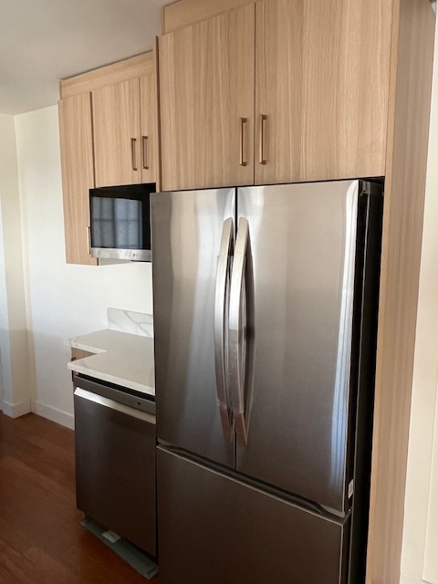 Kitchen Right Side - 2122 Arlington Ave