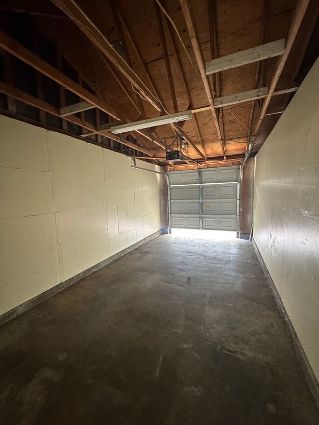 Building Photo - ***New Rental Home***
