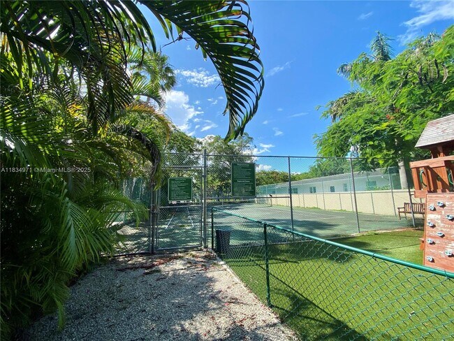 Building Photo - 2410 Brickell Ave