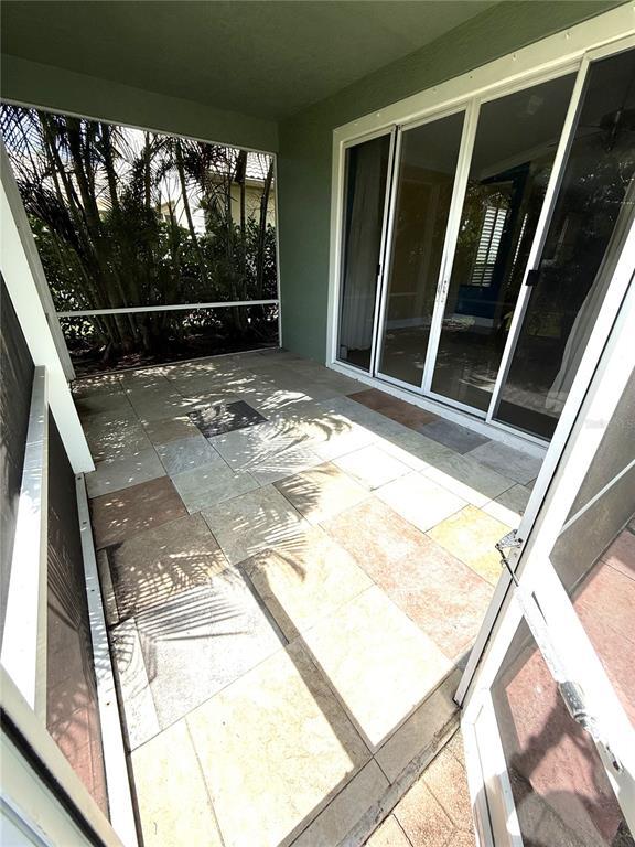 Building Photo - 3865 NW Deer Oak Dr