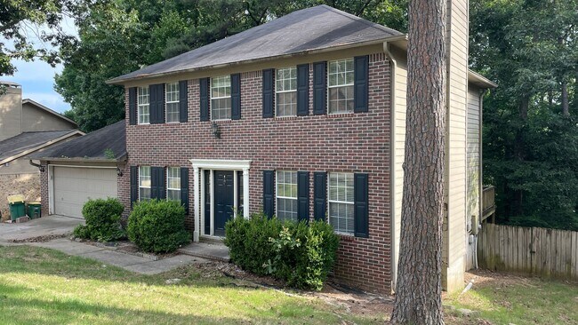 Building Photo - Beautiful 3 Bed / 2.5 Bath home in WLR!