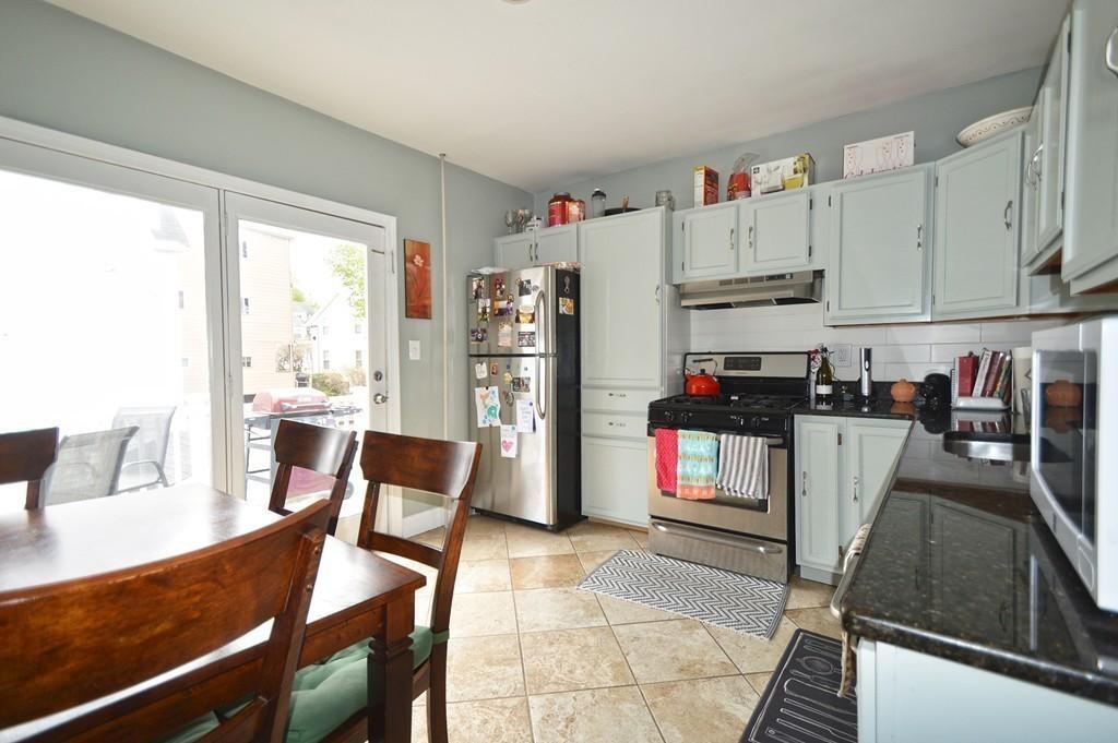 Building Photo - 78 Parsons St