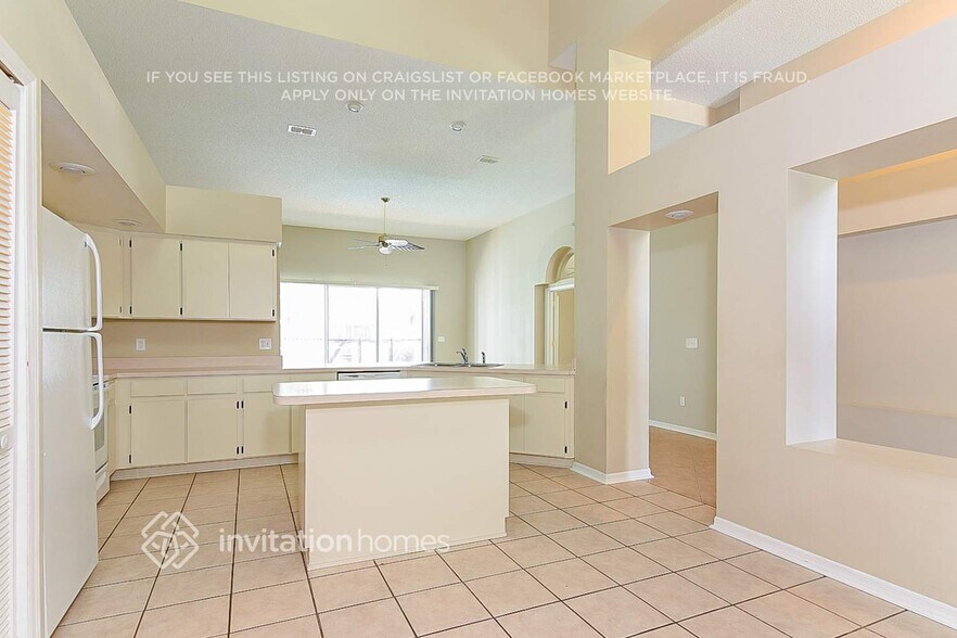 Building Photo - 6527 Steeplechase Dr