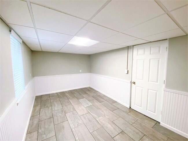 Building Photo - Three Bedroom Two Bathroom House For Rent